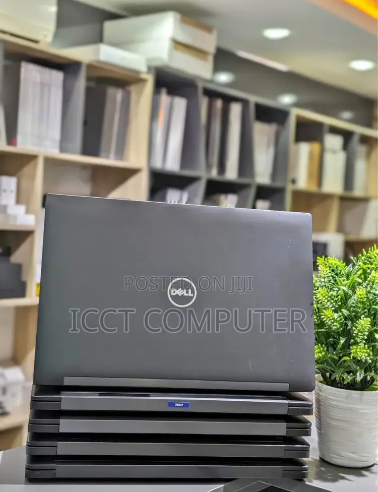 New Laptop Dell 8GB Intel Core I5 SSD 256GB