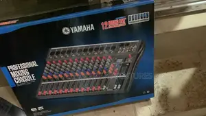 Yamaha Mixer 12 Channels