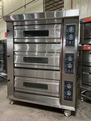Industrial Gas Oven 3 Deck 6 Trays