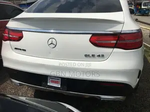 Mercedes-Benz GLE-Class 2017 White