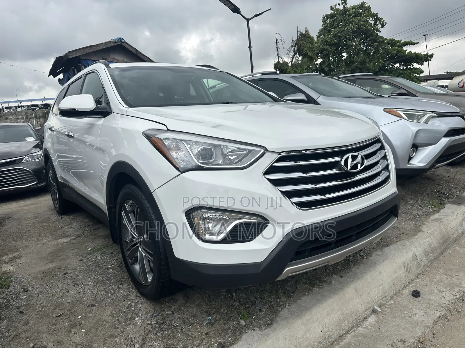 Hyundai Santa Fe 2017 White