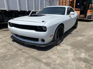 Dodge Challenger R/T Scat Pack RWD 2019 White