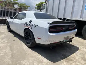 Dodge Challenger R/T Scat Pack RWD 2019 White