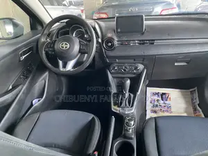 Toyota Yaris iA 1.5 FWD 2017 Blue