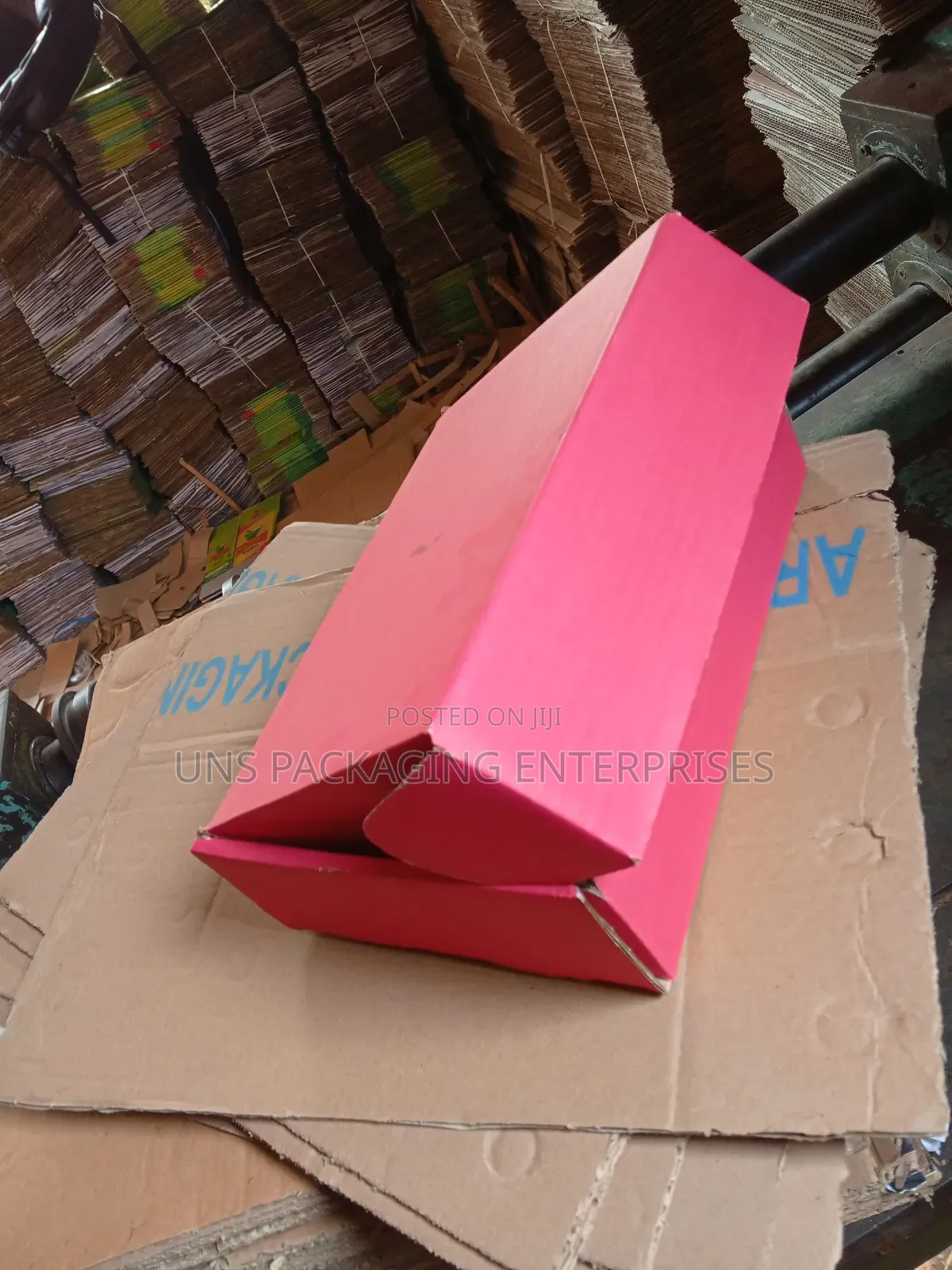 Red Mailer Box