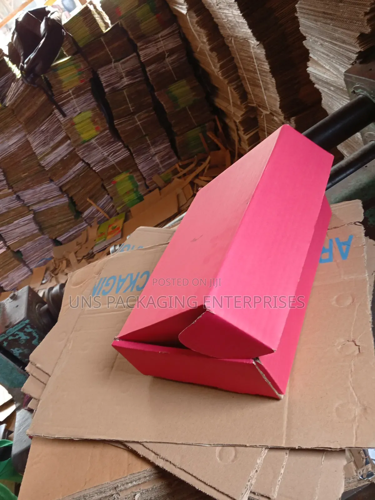 Red Mailer Box