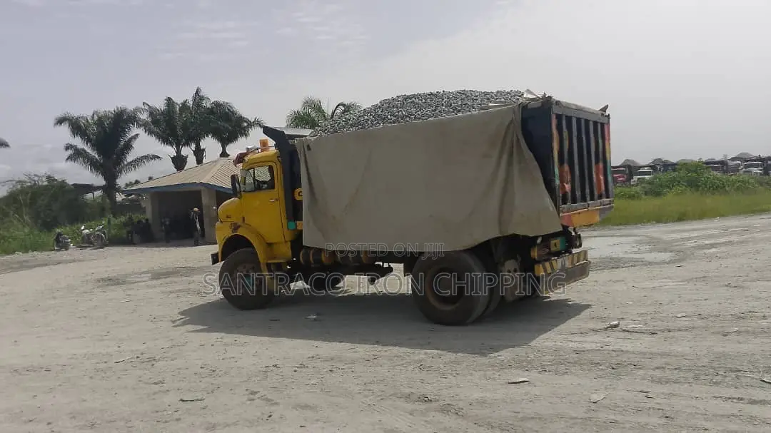 Iron Black Chippings and Granite
