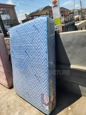 Queen Size Semi-Orthopedic 10inches Mattress