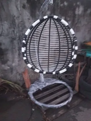 Outdoor/Indoor Basket Swing
