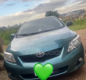 Photo - Toyota Corolla 2012 Green
