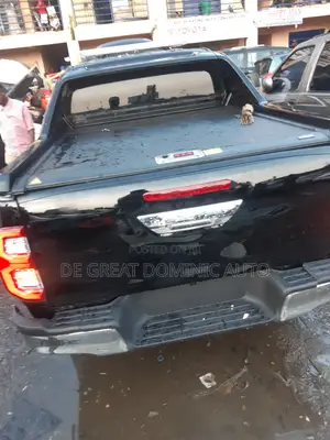 Manual Rolling Boot With TRD Spoiler for Toyota Hilux