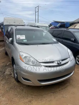 Toyota Sienna LE FWD 2006 Silver