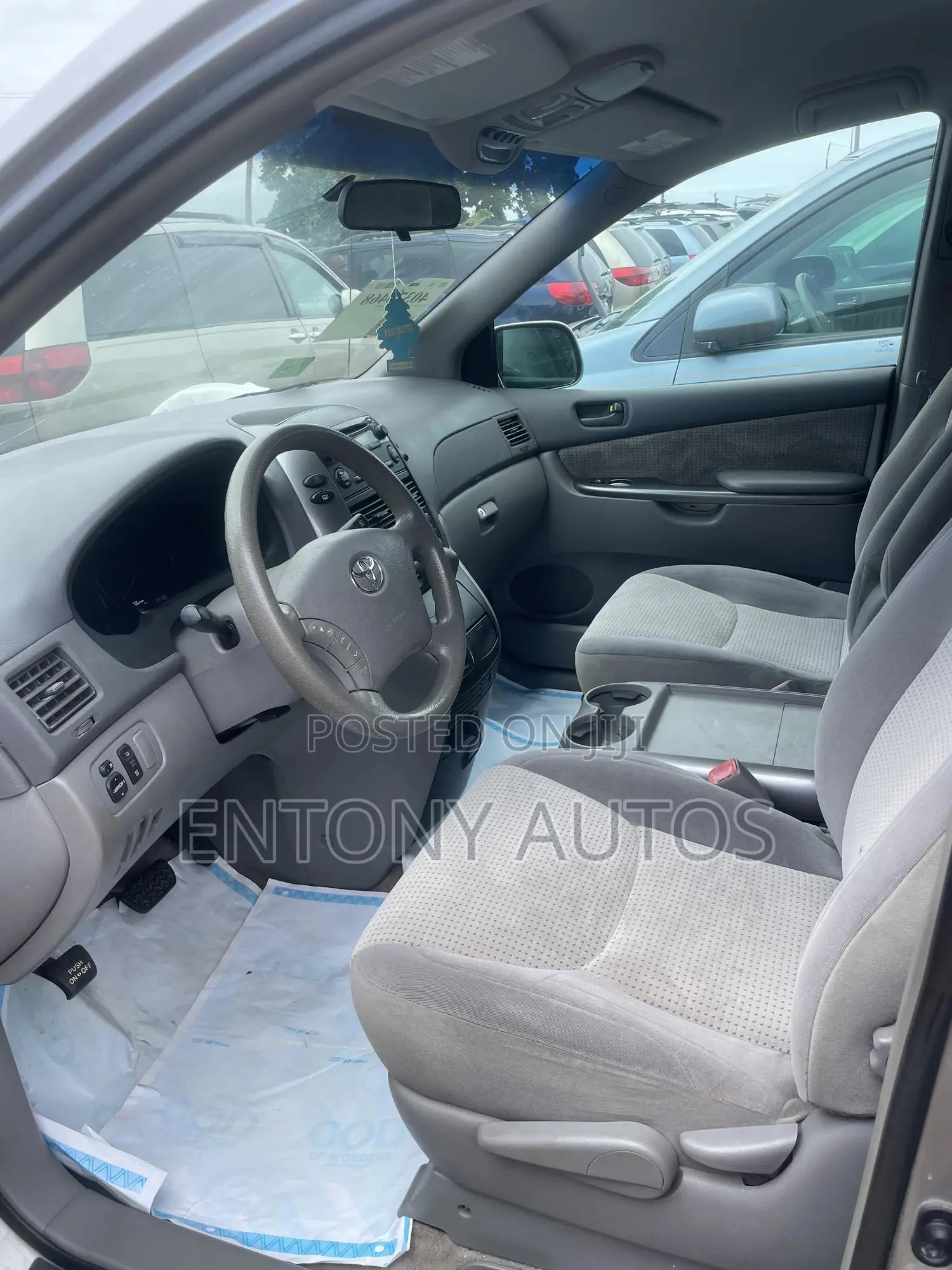Toyota Sienna LE FWD 2006 Silver