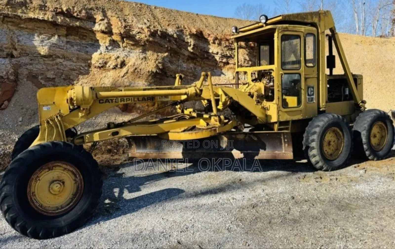 12f Motor Grader