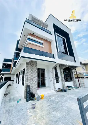 6bdrm Duplex in Chevron for sale