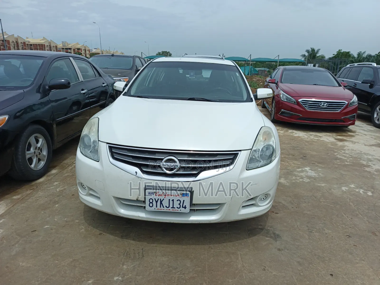 Nissan Altima 2011 White