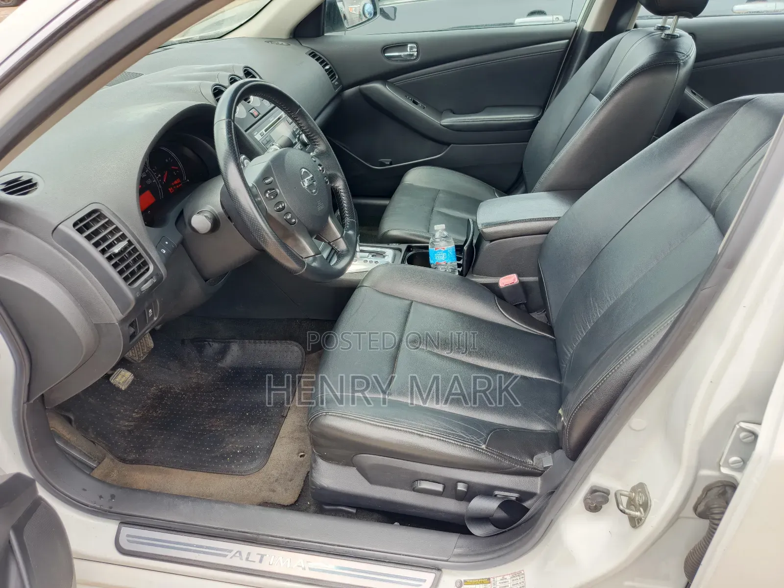 Nissan Altima 2011 White