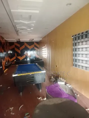 Big Hall With 2office Space at Agbor Park,Ikpoba Hill 4lease