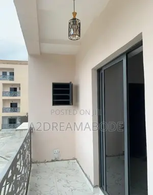 3bdrm Apartment in Ikeja Gra for rent