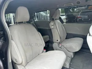 Toyota Sienna LE 8 Passenger 2011 Gray