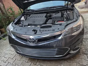 Toyota Avalon XLE Sedar FWD (3.5L 6cyl 6A) 2013 Gray