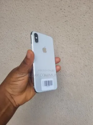 Apple iPhone X 64 GB White