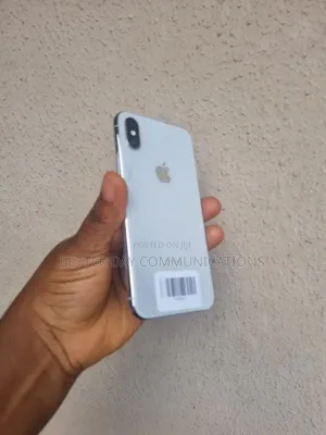 Apple iPhone X 64 GB White