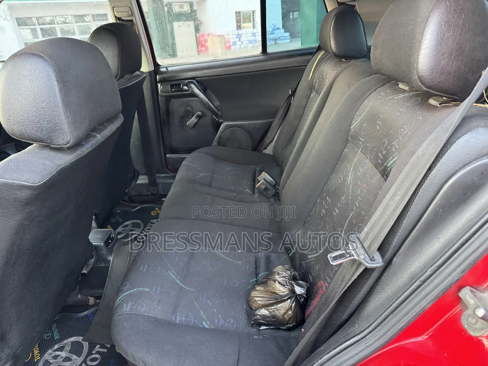 Volkswagen Golf 1999 Red