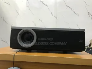 Dell 7605wu Ultra Bright Uk Used Dlp  Projector