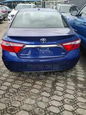 Toyota Camry 2016 Blue