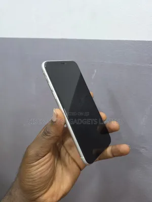 Apple iPhone 11 128 GB White