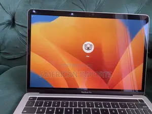 Laptop Apple MacBook Pro 2020 16GB Intel Core I7 SSD 512GB