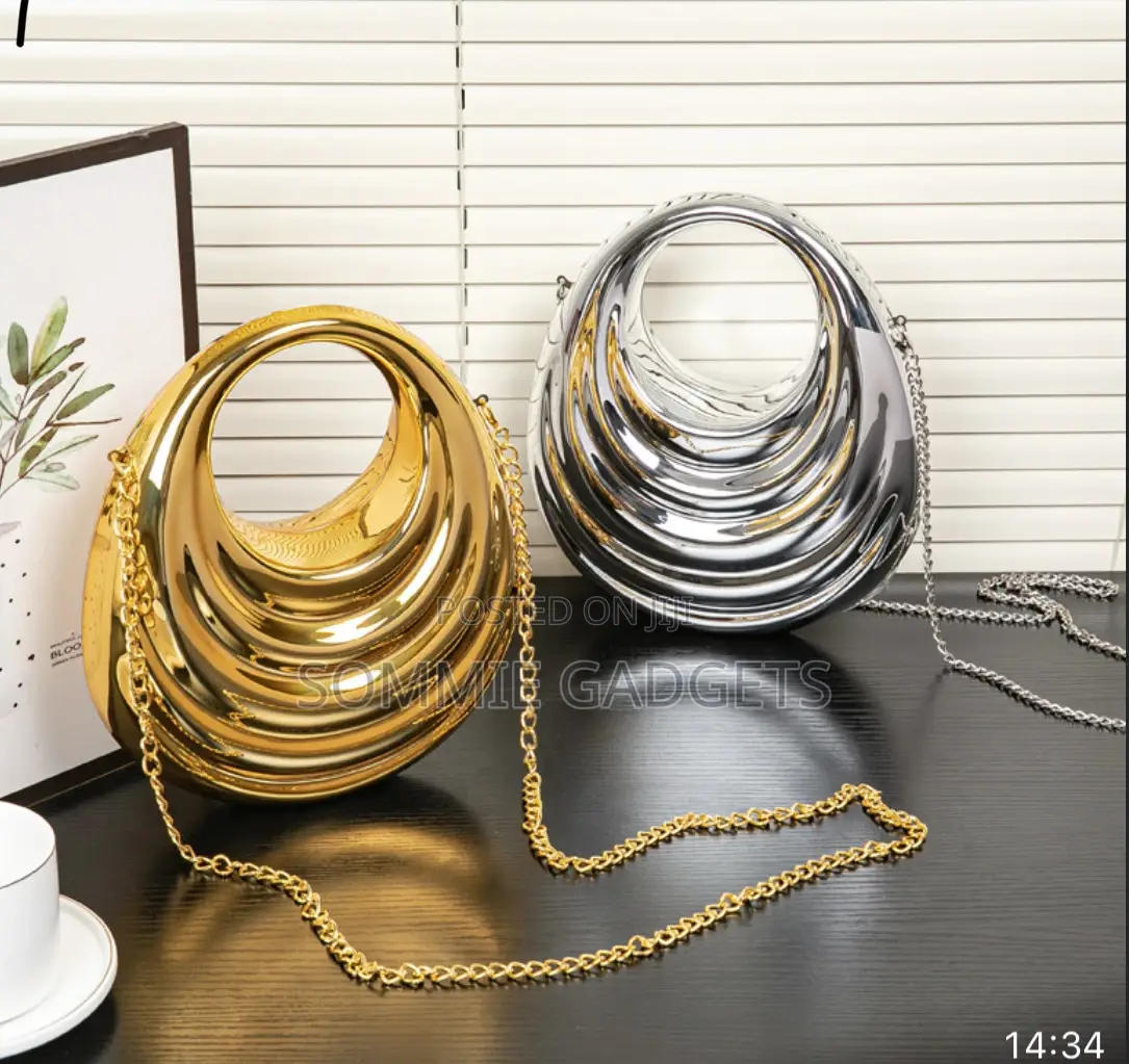 Lovely Retro Clutch
