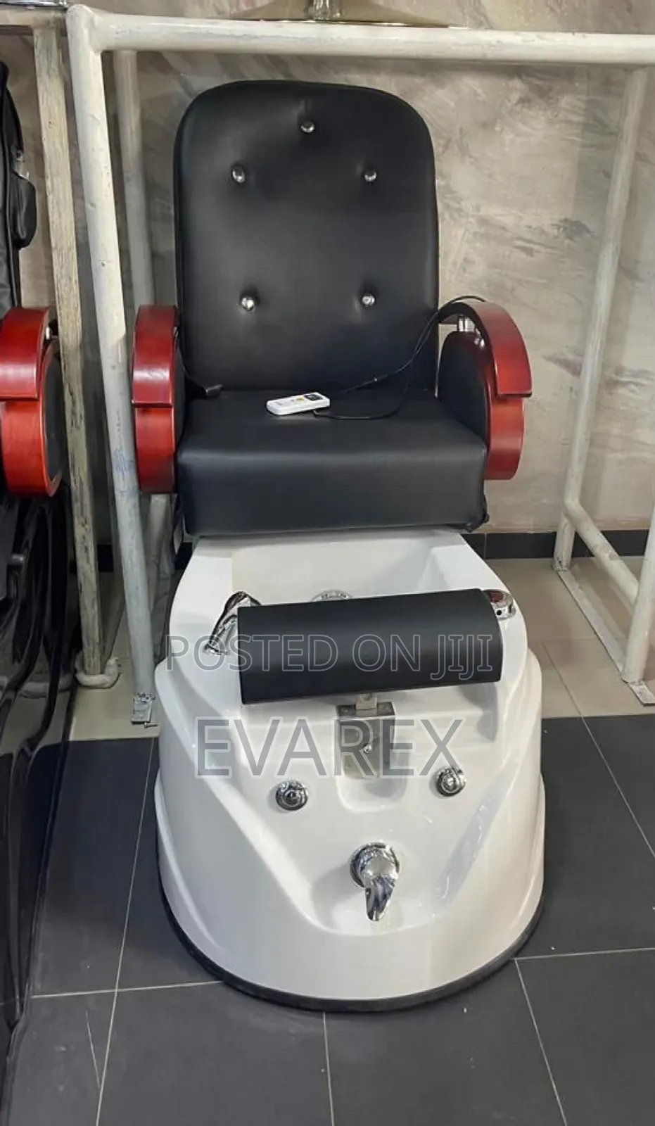 Executive Pedicure Machine With Massager