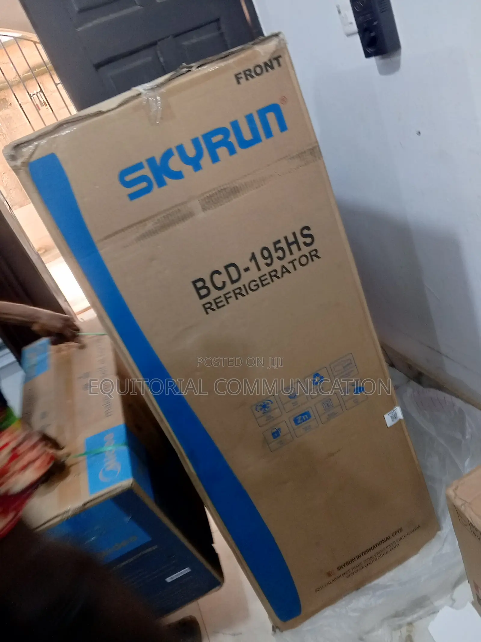 Skyrun 195l Energy Efficient Fridge With Freezer