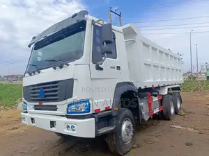 Refurbished Sino Howo Truck White