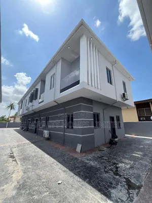 3bdrm Townhouse/Terrace in Ikeja for sale