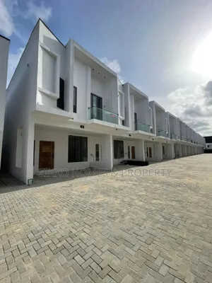 4bdrm Townhouse/Terrace in Harris Drive, VGC / Ajah for sale