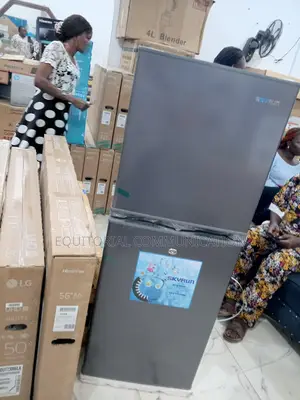 Skyrun 195l Refrigerator for Apartments Hostels