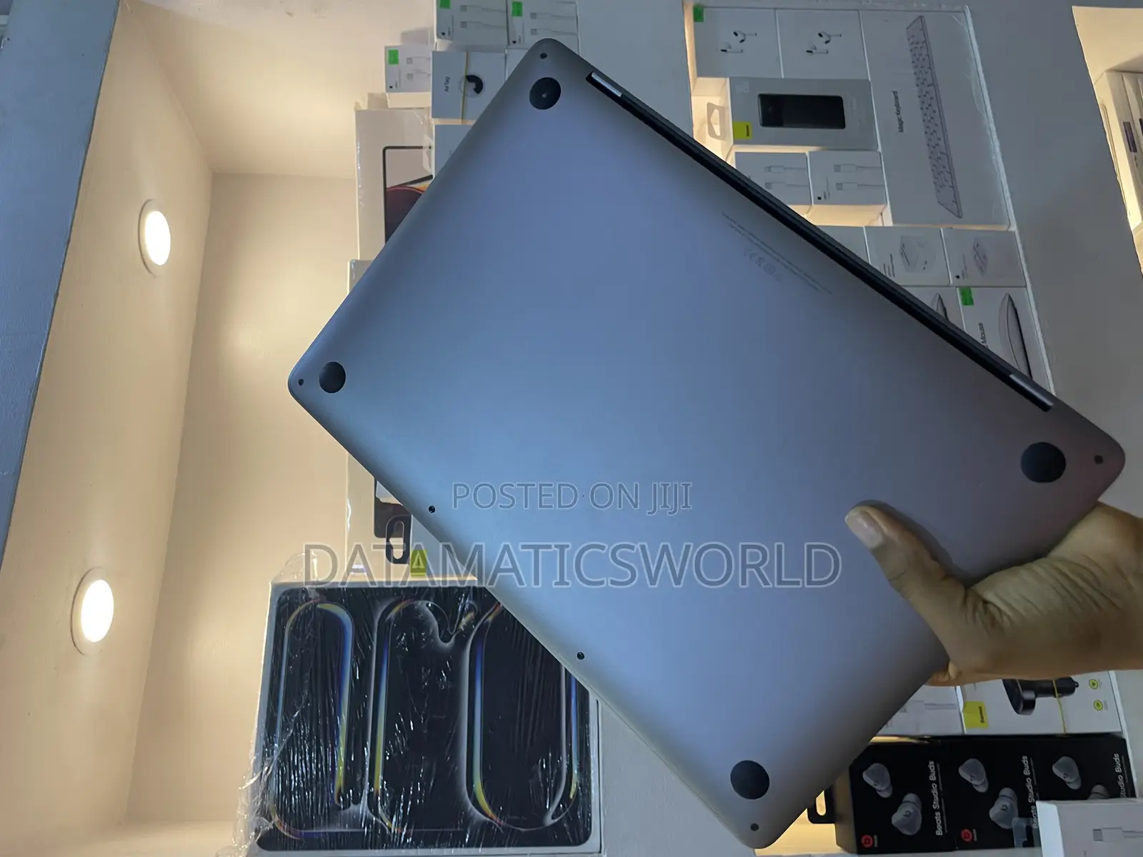 Laptop Apple MacBook Pro 2018 16GB Intel Core I7 SSD 512GB