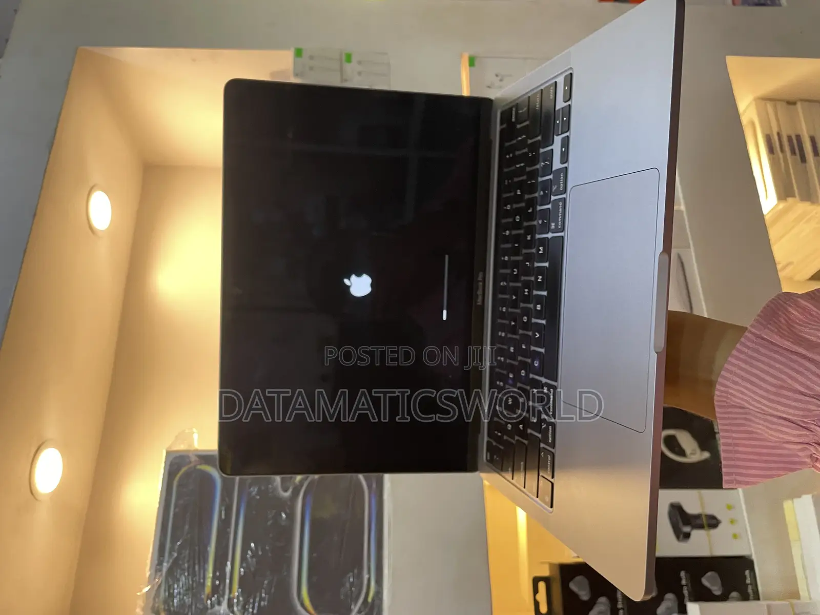 Laptop Apple MacBook Pro 2018 16GB Intel Core I7 SSD 512GB