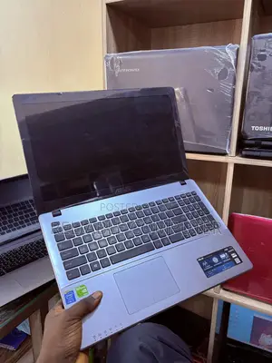 Laptop Asus X550LA 8GB Intel Core I7 HDD 320GB