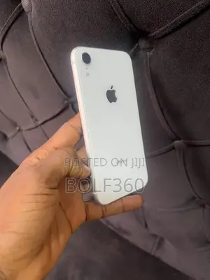 Apple iPhone XR 64 GB White