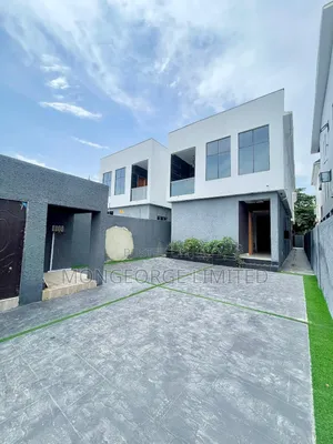 5bdrm Duplex in Ologolo for sale