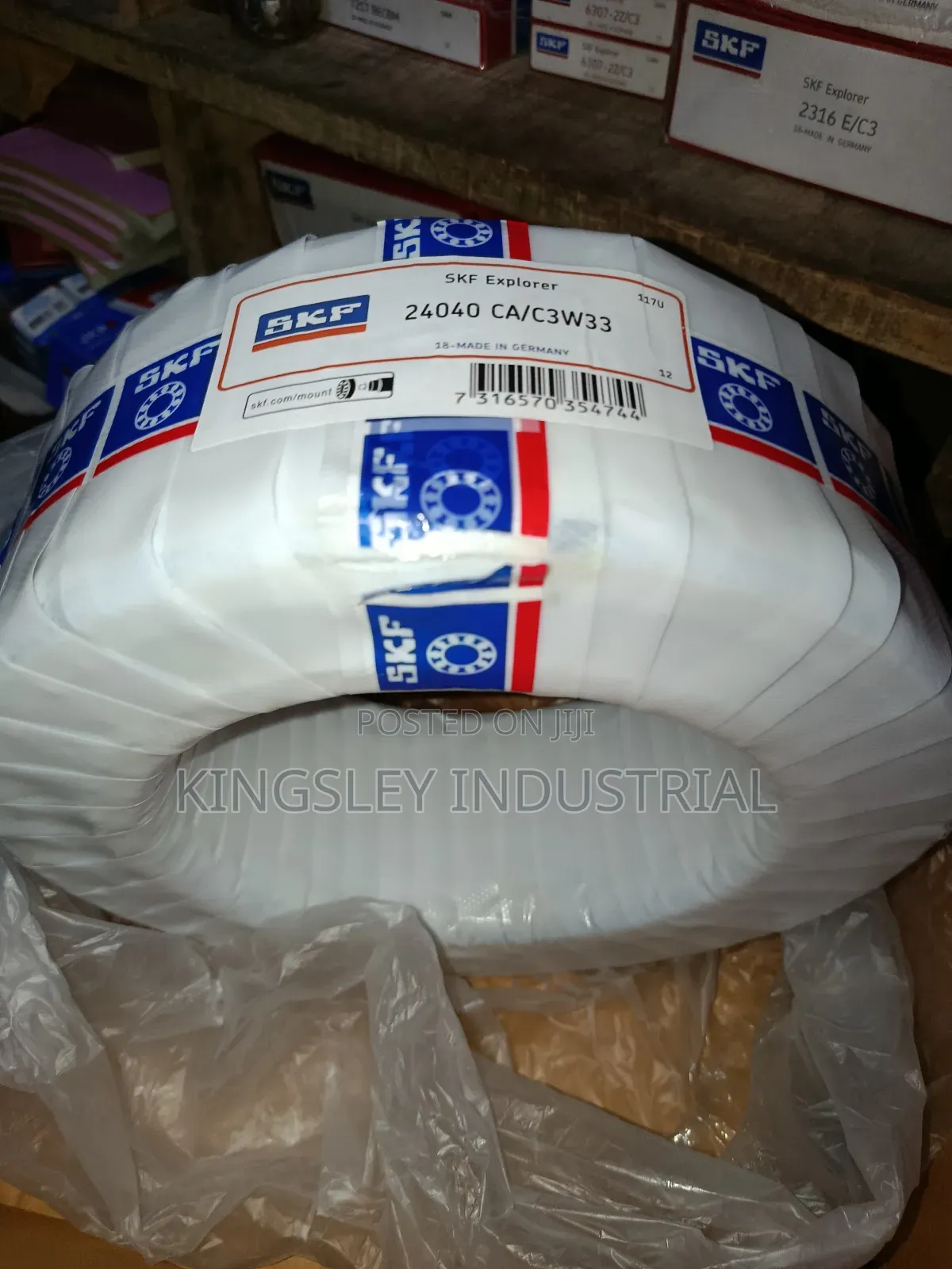 24040ca.C3.W33 Spherical Roller Bearing SKF