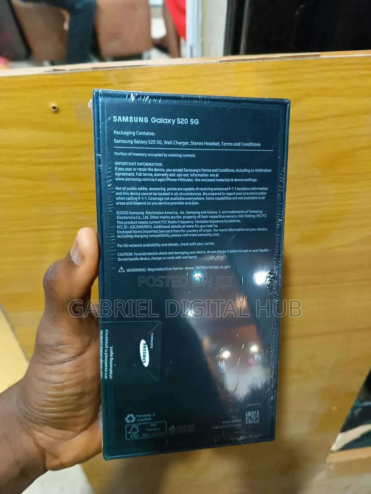 New Samsung Galaxy S20 128 GB Gray