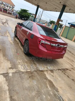 Photo - Toyota Camry 2013 Red