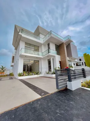 5bdrm Duplex in Osapa london for sale