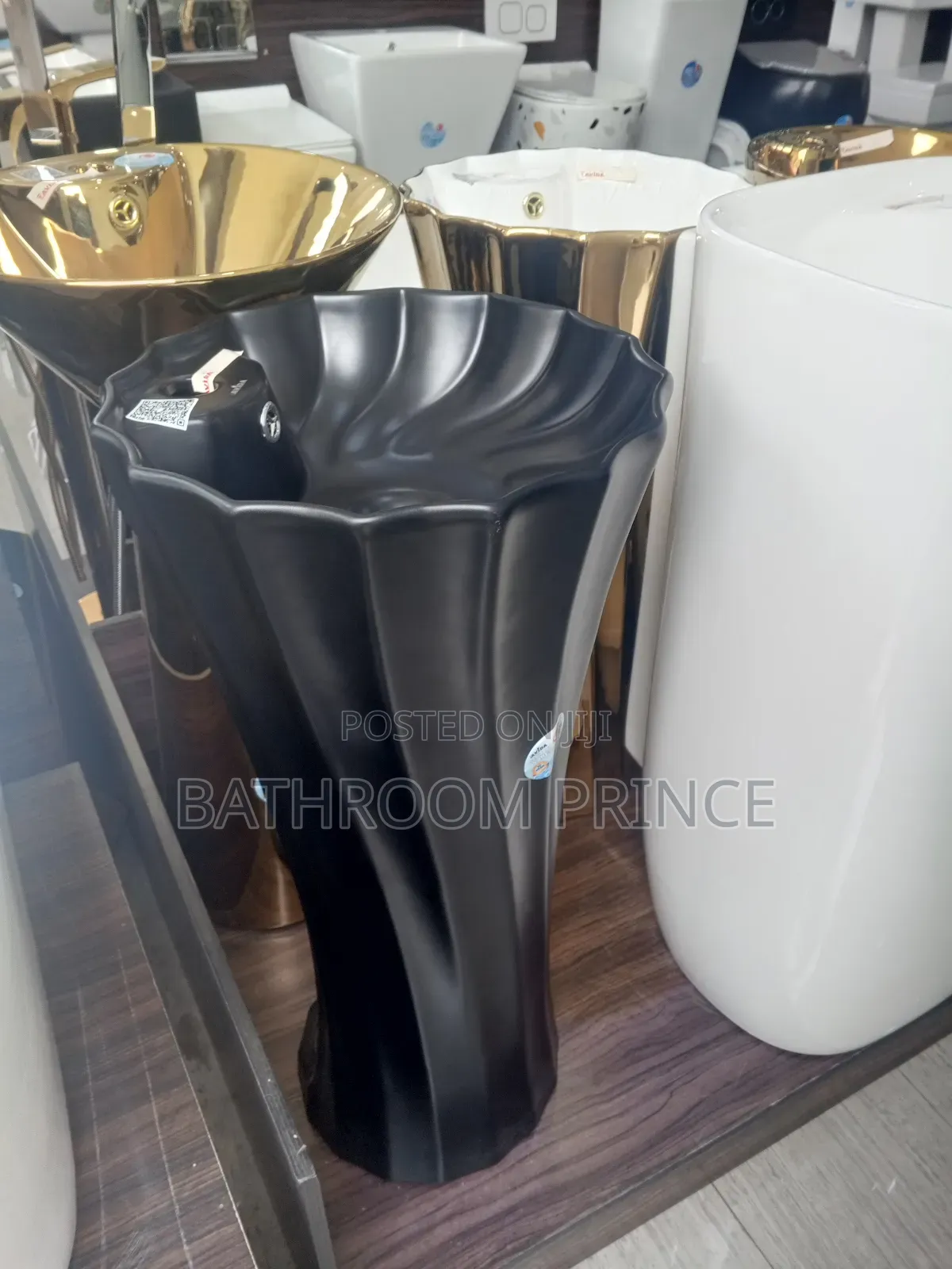 Black Freestanding Basin