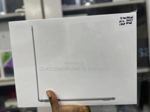 New Laptop Apple MacBook Air 2022 M2 16GB Apple M2 SSD 256GB